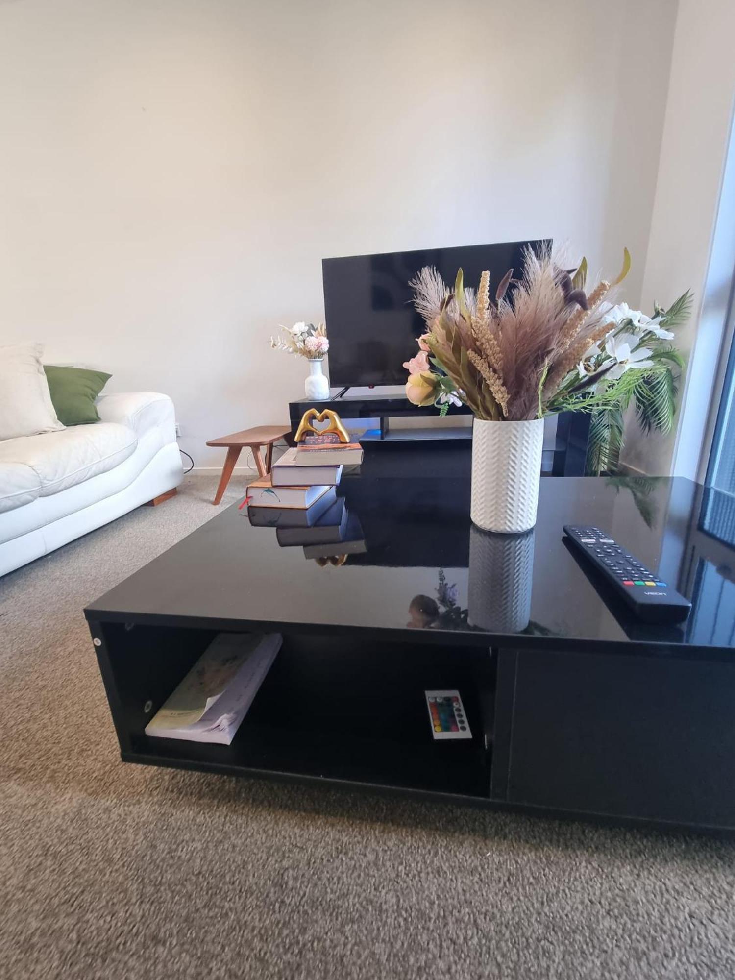Urban Oasis With City Convenient Auckland Exterior photo